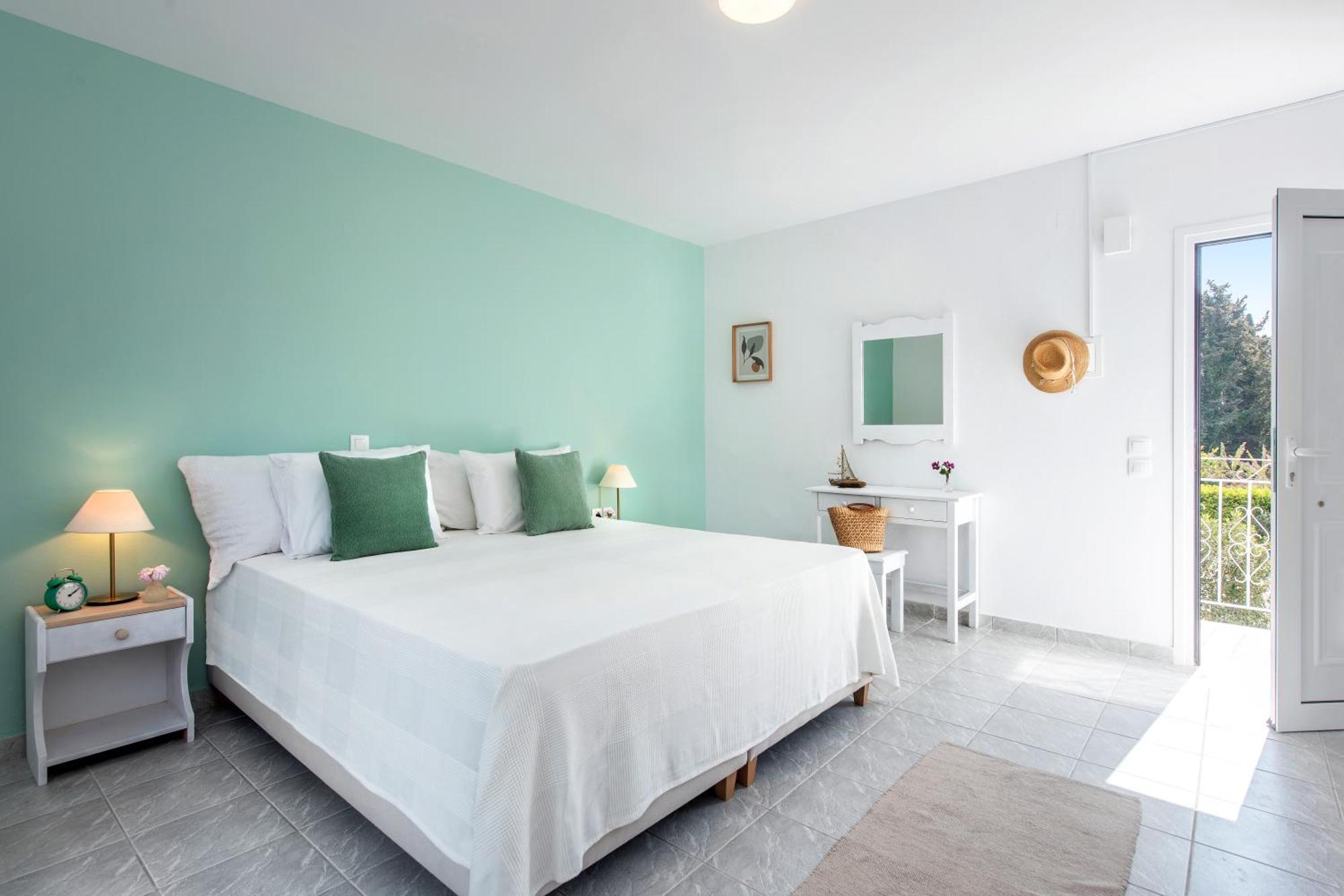 Nisea Apartments Ypsos Eksteriør billede