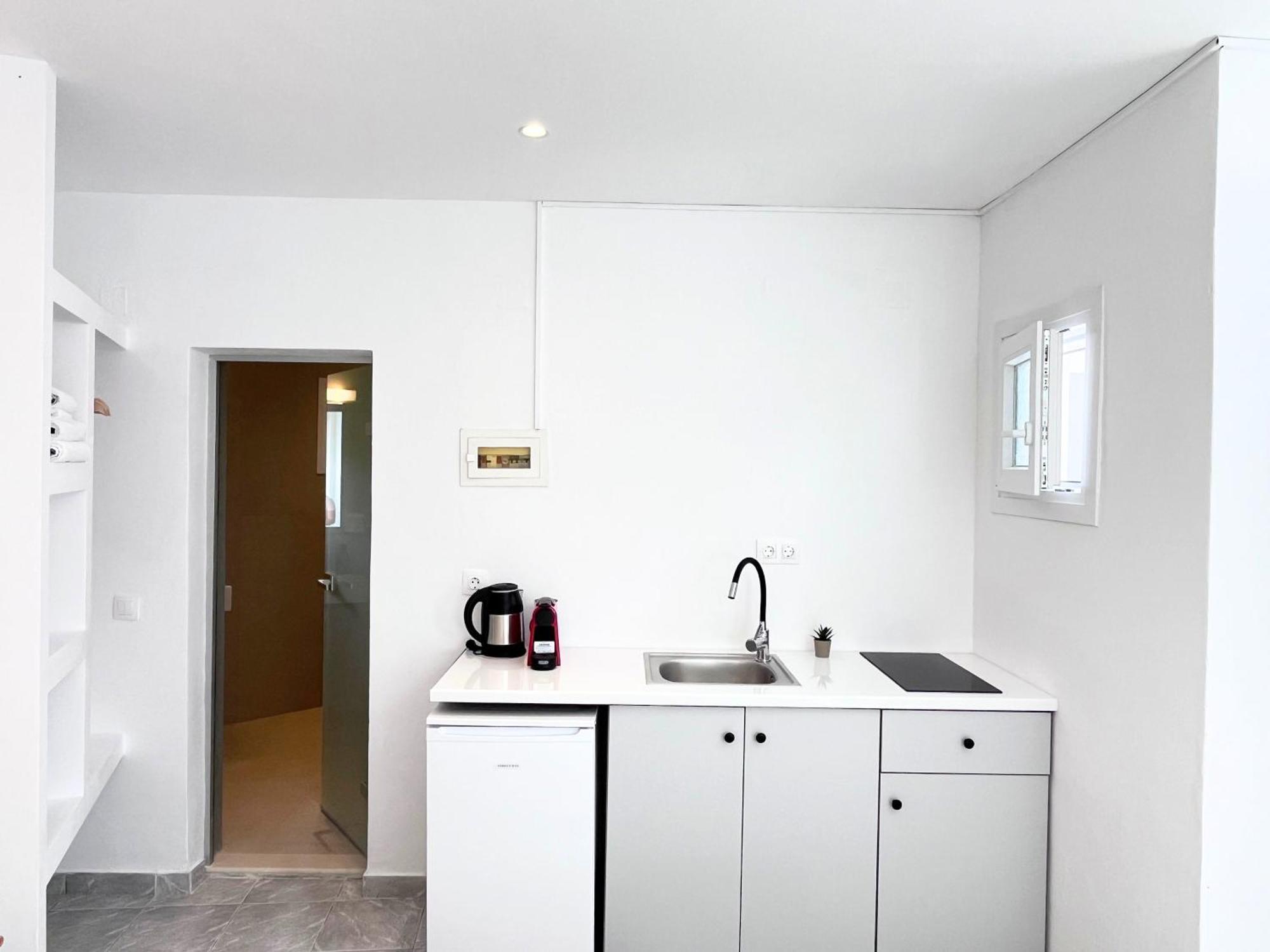 Nisea Apartments Ypsos Eksteriør billede