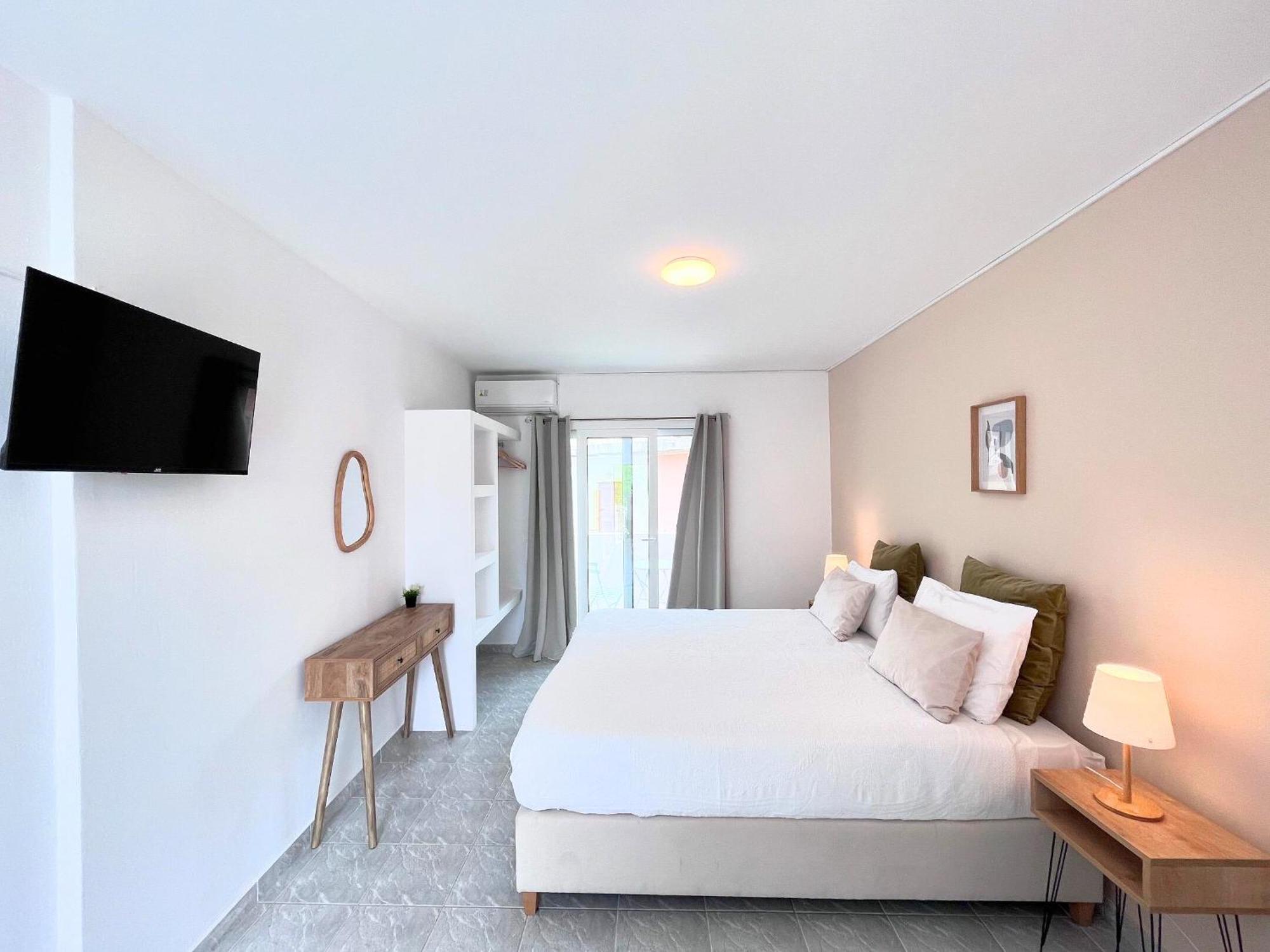 Nisea Apartments Ypsos Eksteriør billede